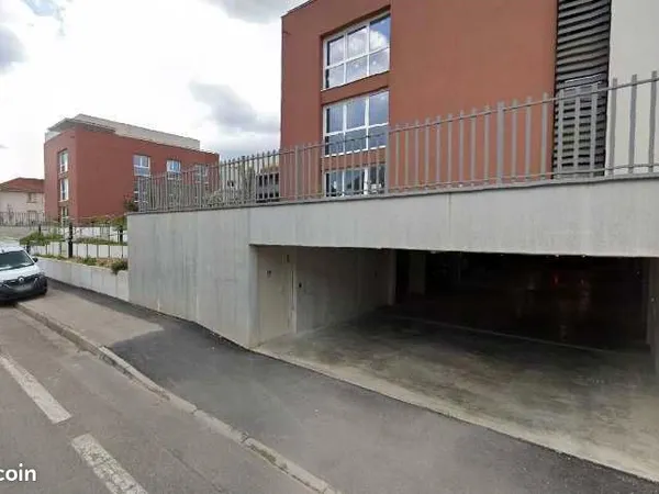 Garage/box 12 m² Besancon