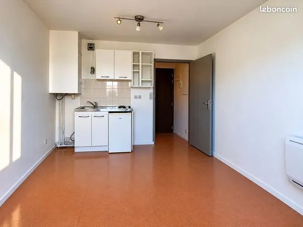 Studio 18 m² avec parking - Lille / Parc Jean-Baptiste Lebas - 94 000