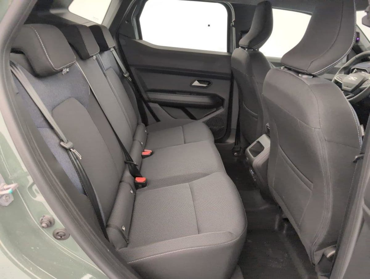 Dacia Duster — photo 11