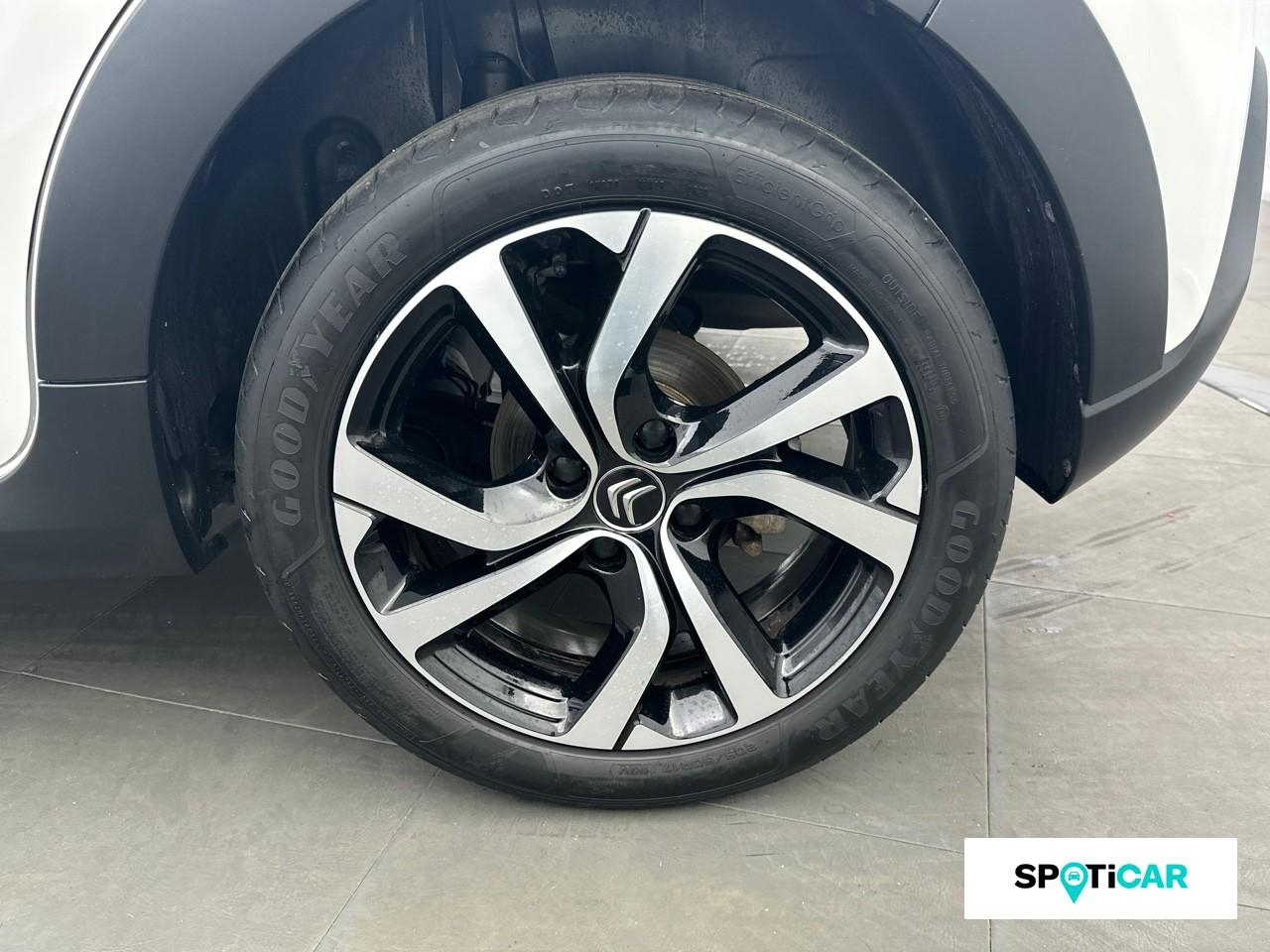 Citroën C3 1.2 puretech 110ch s&s shine pack 121-122g — photo 11