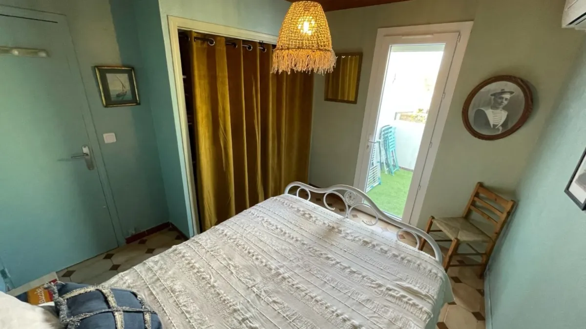 Photo 8