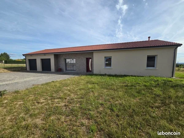 Maison de plain-pied 115 m² - 4 chambres - Terrain 2 600 m² - Saint-Junien