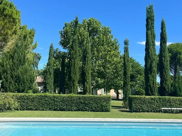 Saint-Rémy-de-Provence - Maison d'architecte dans un magnifique jardin paysager, à pied du centre