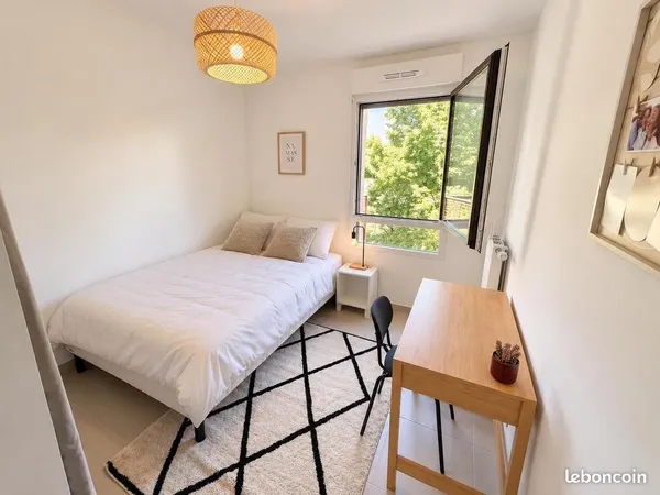 Chambre 1 pièce 25 m²