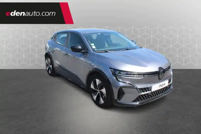 Renault Megane e-tech ev60 220 ch super charge — photo 6