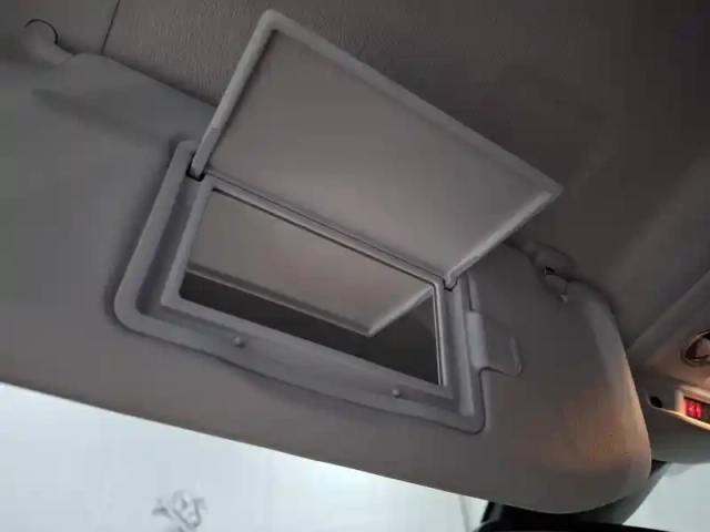 Peugeot 208 puretech 100 s&amp;s bvm6 — photo 31