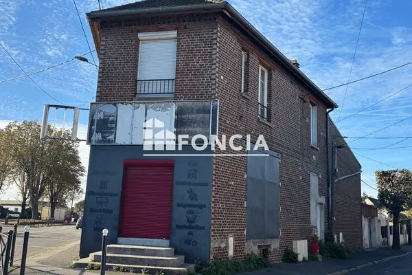 Local 1 pièce 39 m²