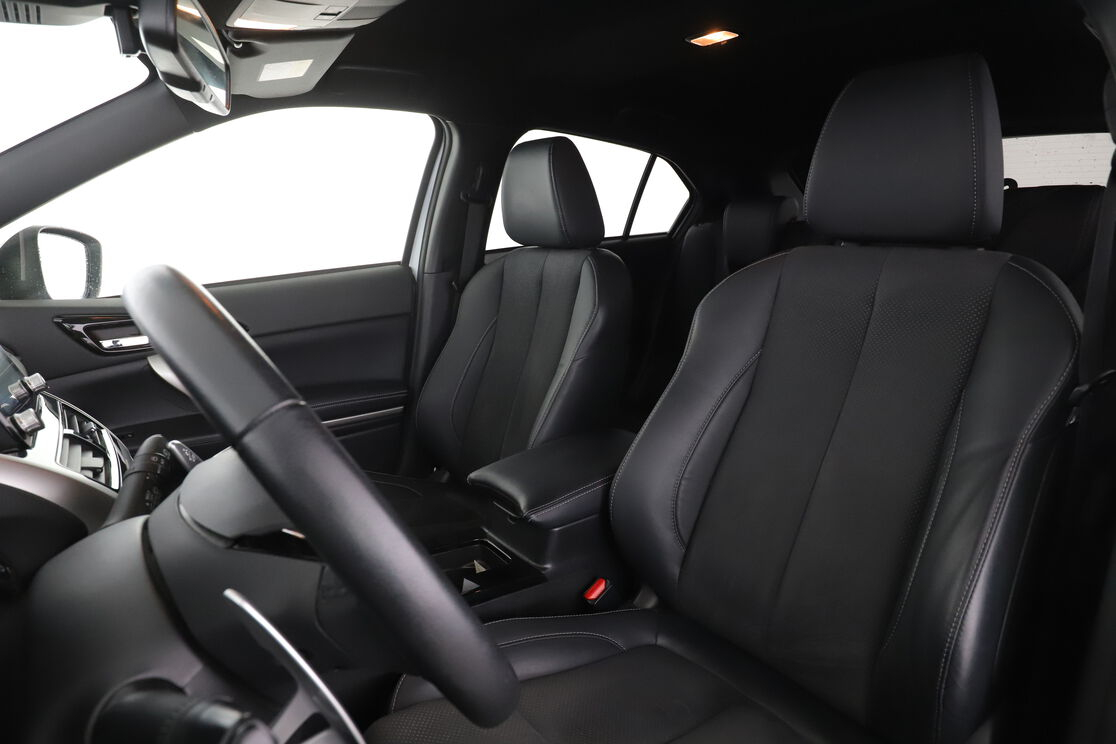 Mitsubishi Eclipse Cross 2.4 MIVEC PHEV Twin Motor Intense 4WD — photo 9