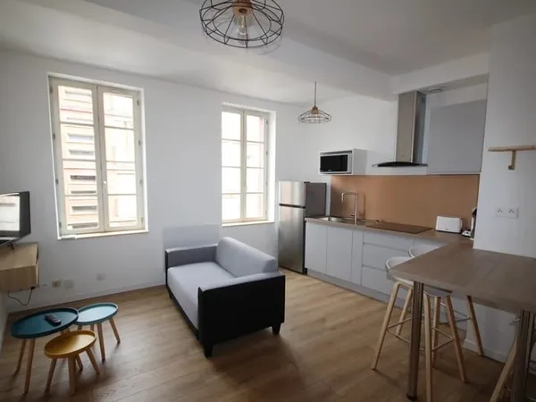 Montauban centre ville : Immeuble de 200 m² environ