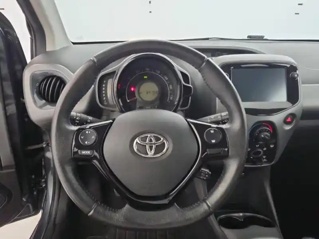 Toyota Aygo 1.0 vvt-i — photo 44