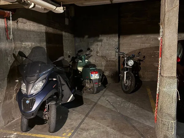 Parking 10 m²