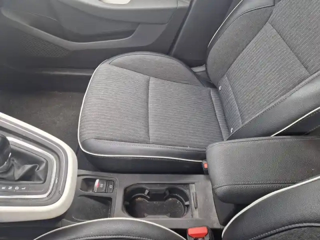 Renault Clio tce 90 x-tronic - 21n — photo 25