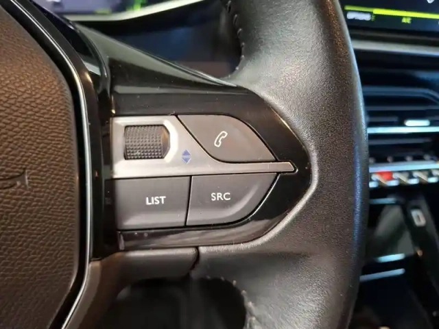Peugeot 208 puretech 100 s&amp;s bvm6 — photo 14