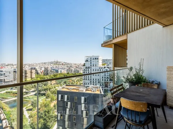 Paris XVIIe - Batignolles - Parc Martin Luther King. Vue imprenable - 27 m² de terrasses.