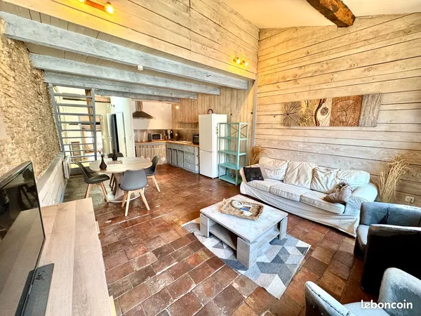 Grand T3 de 70 m², Coeur de Castres, Vendu libre