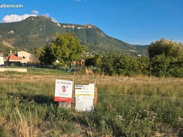 Terrain 695 m² Digne Les Bains
