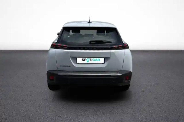 Peugeot 2008 electrique 54 kwh 156 ch — photo 5