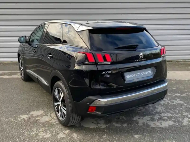 Peugeot 3008 1.2 puretech 130ch e6.c allure s&amp;s — photo 2