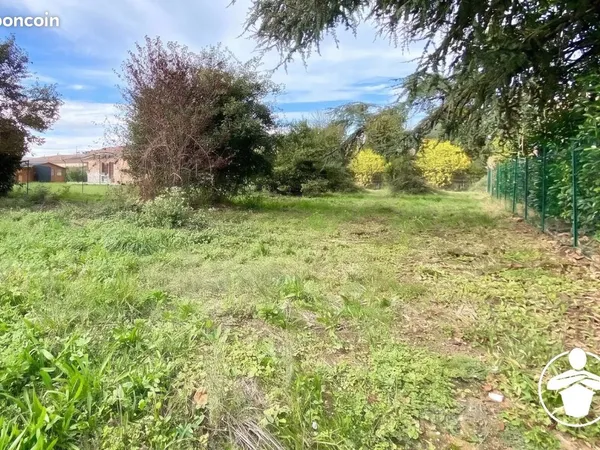 Terrain 600 m² Casseneuil