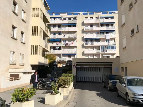 Loue Box Garage secteur Chutes Lavie / Chalusset/ Saint Just