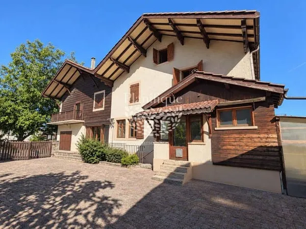 Maison 3 pièces 130 m²