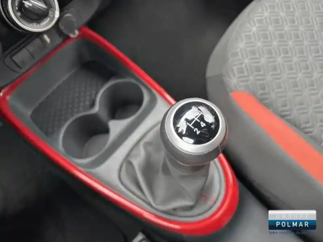 Toyota Aygo X 1.0 vvt-i 72ch air design — photo 14