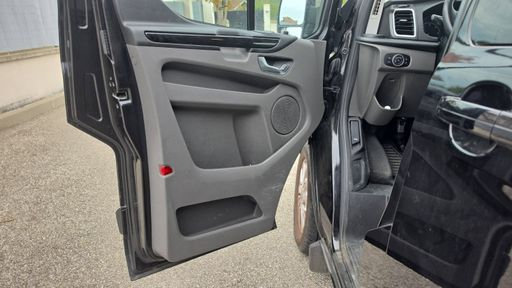 Ford Transit Custom VU 2.0 Ecoblue 170 BVA6 - Limited Cabine Approfondi L2h1 – 2023 – 38609 km – Diesel – Boîte Automatique — photo 18