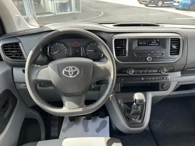 Toyota Proace combi medium 1.5 120 d-4d dynamic rc18 — photo 12