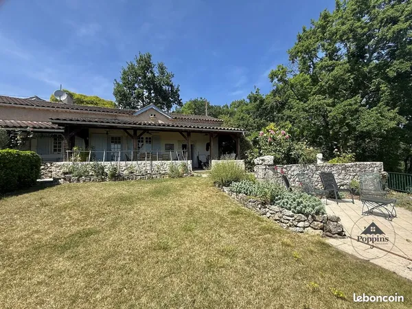 Propriété 12 pièces 100 m²