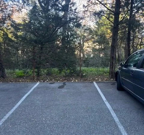 Place de parking allee des pins