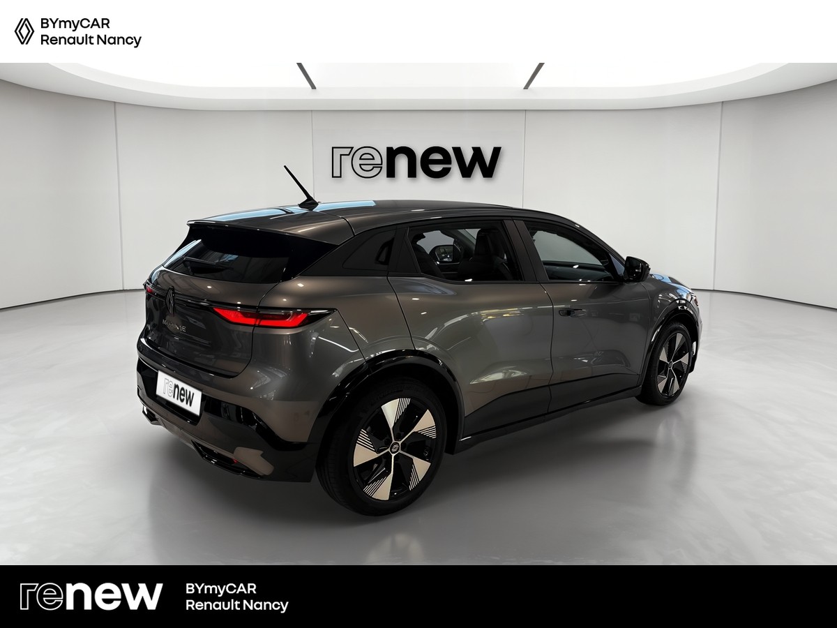 Renault Megane E-Tech EV60 220 ch super charge — photo 5