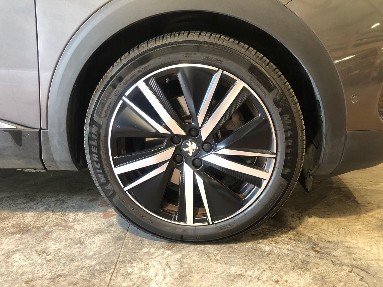 Peugeot 3008 hybrid 225 e-eat8 gt — photo 11