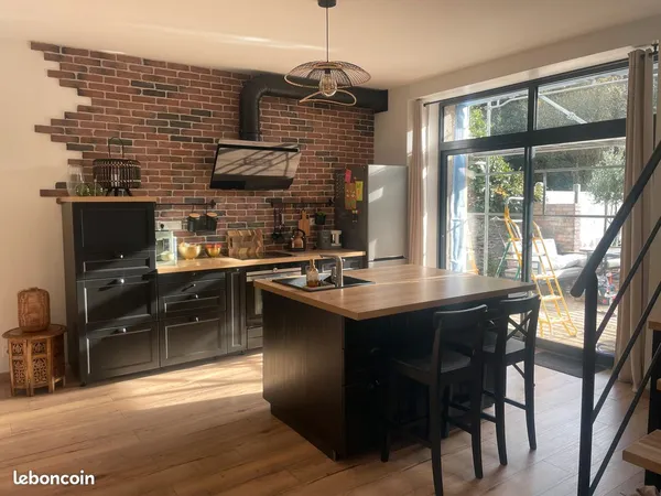 Maison en pierre rénovée - 180 m² - Jardin plein sud