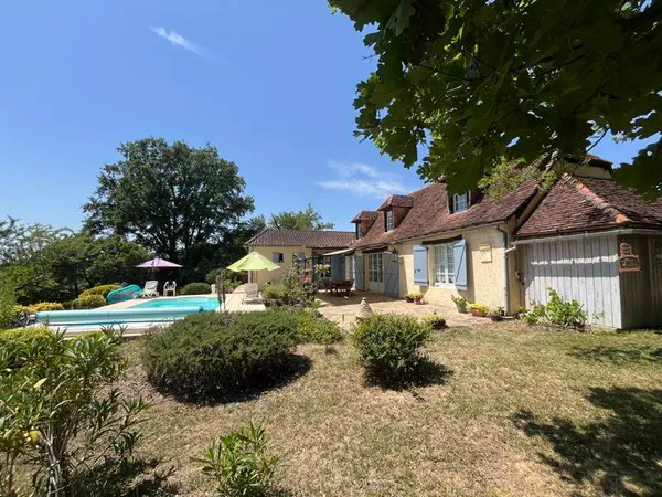 Maison 6 pièces 176 m²