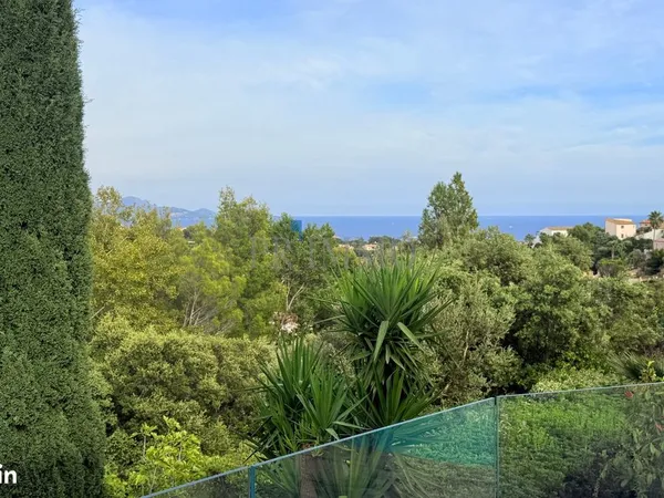 Villa 4 pièces 130 m²