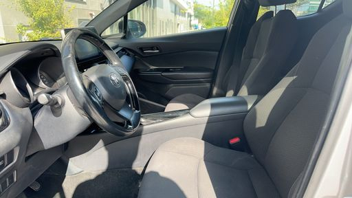 Toyota C-HR 1.8 VVT-i 122 Hybrid CVT - Dynamic – 2018 – 138107 km – Hybride essence – Boîte Automatique — photo 12