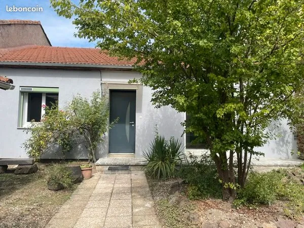Maison de bourg avec terrain