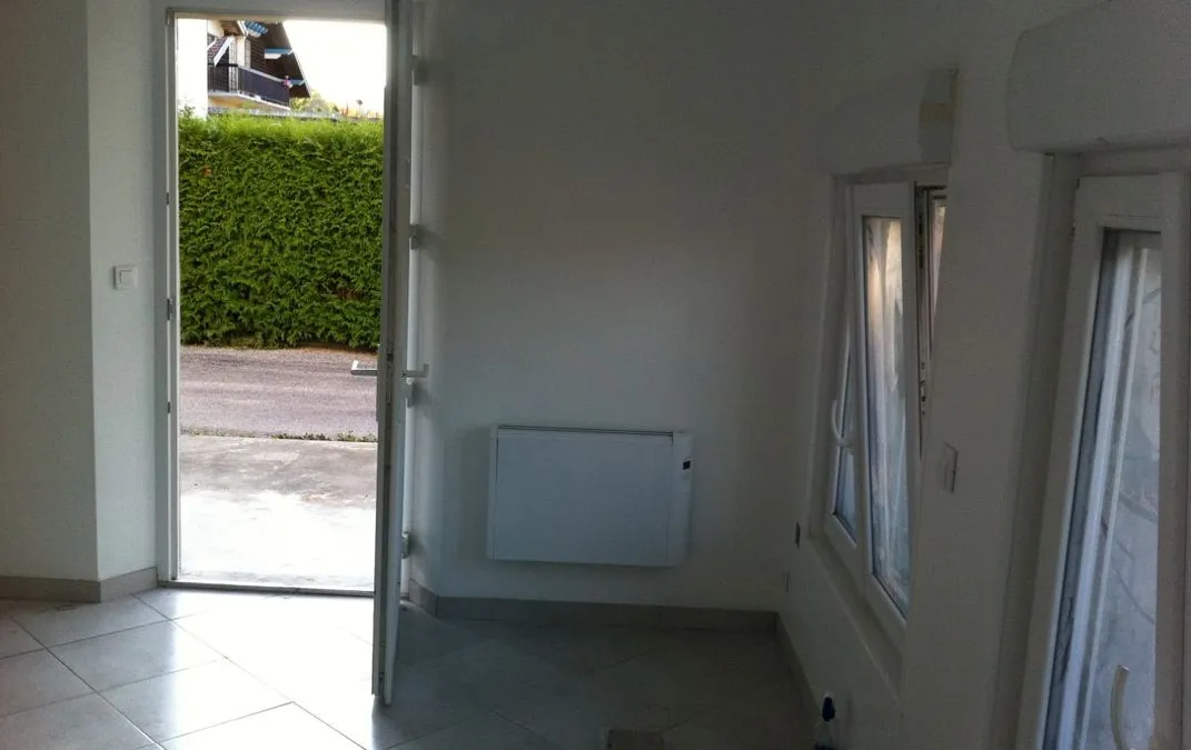 Photo 1