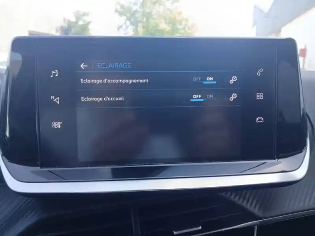 Peugeot 208 puretech 75 s&amp;s bvm5 — photo 18