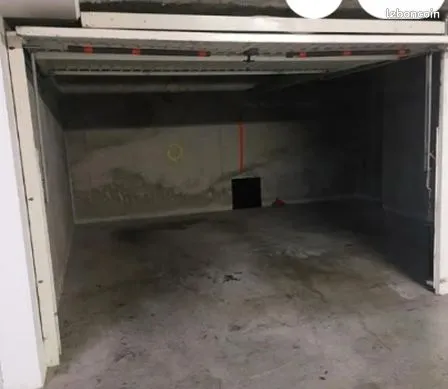 RARE - BOX PMR 28m² - GORGE DE LOUP - LYON 9