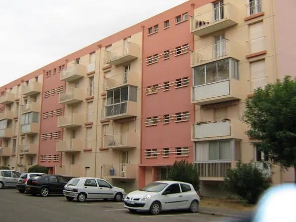 BOURG ST ANDEOL - Appartement type 2