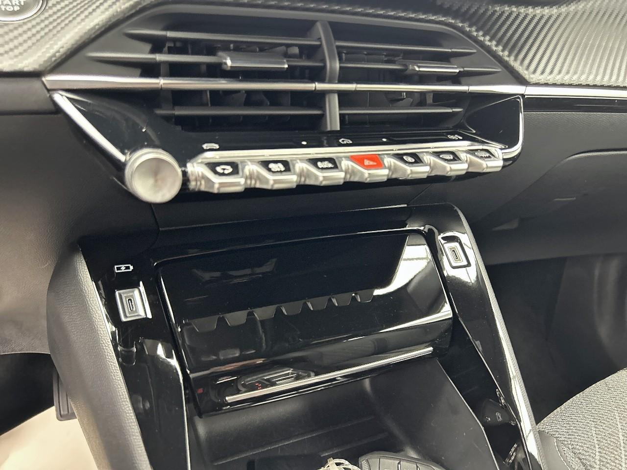 Peugeot 2008 130 s&s eat8 allure — photo 27