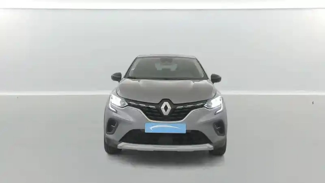 Renault Captur e-tech 145 - 21 — photo 16