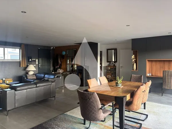 Maison de plain-pied 5 pièces 109 m²