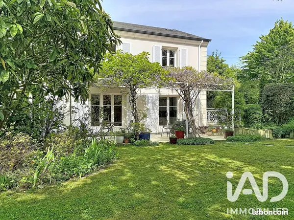 Propriété 9 pièces 222 m²