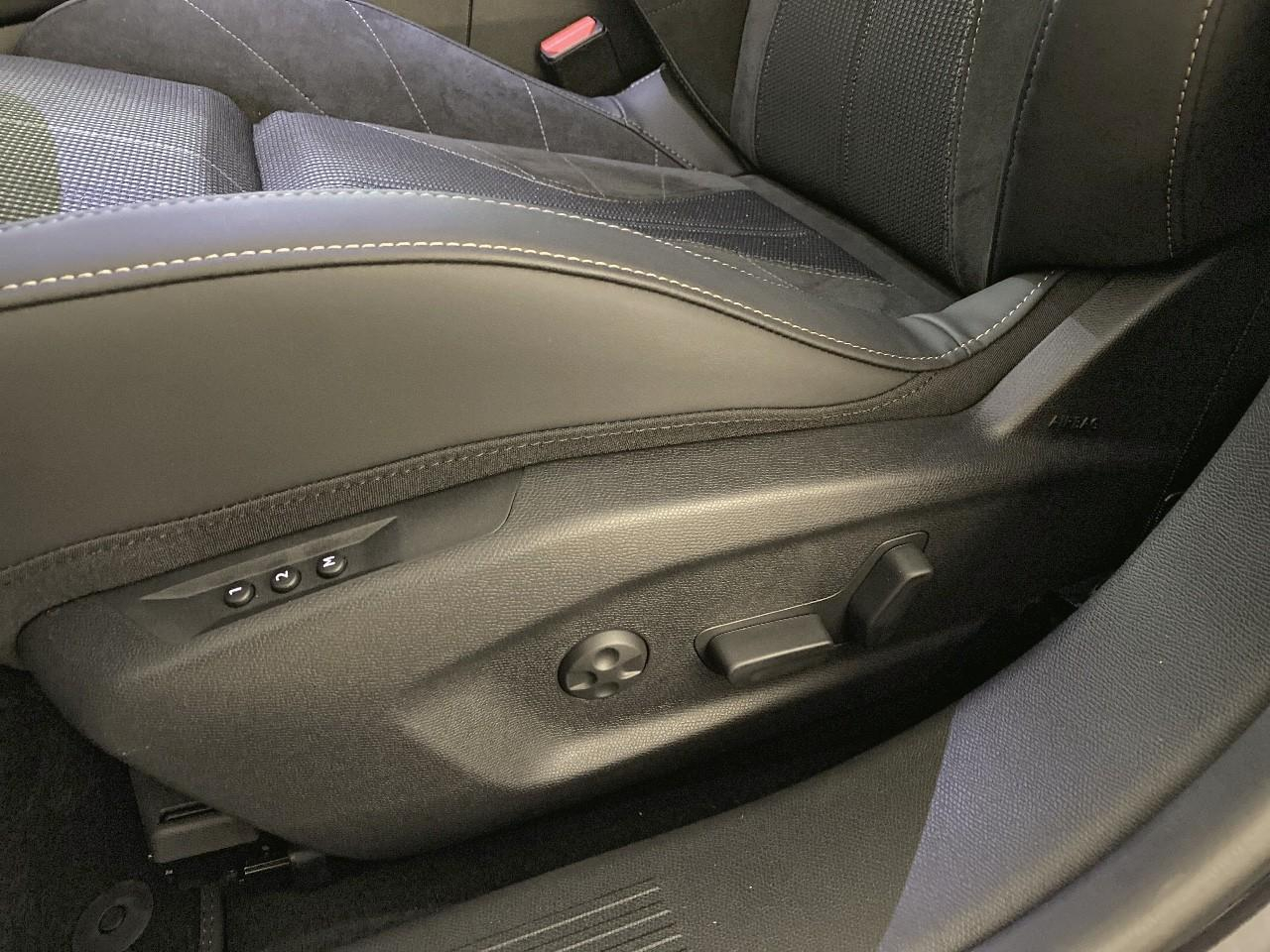 Ds Ds 4 bluehdi 130 eat8 etoile - alcantara — photo 13