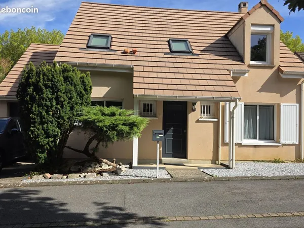 Maison 6 pièces 120 m² - Terrain 380 m² - Sans vis-à-vis - Saint-Thibault-des-Vignes