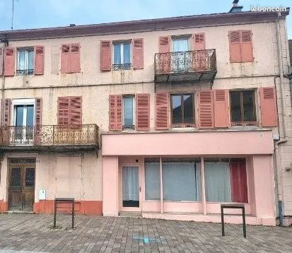 Maison 10 pièces 280 m²