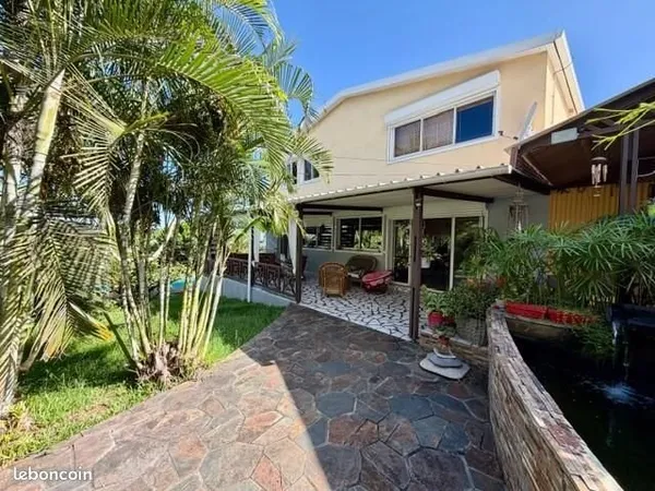 Maison 7 pièces 200 m²