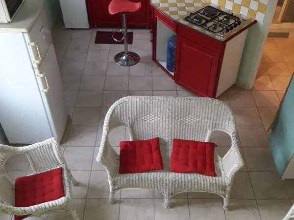 Studio meublé duplex - Terres Sainville - Bon état